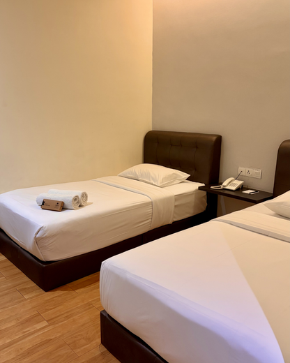 iamnotagirl SHOW @ ZENXIN: A Farm-to-Music Escapade